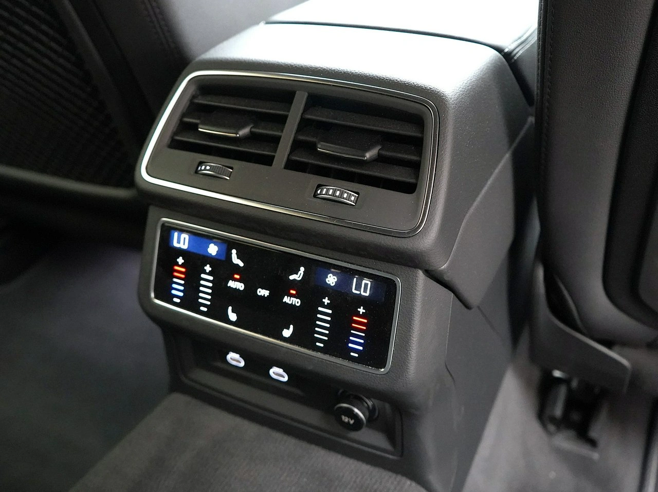 Audi A6 - Zdjęcie 33