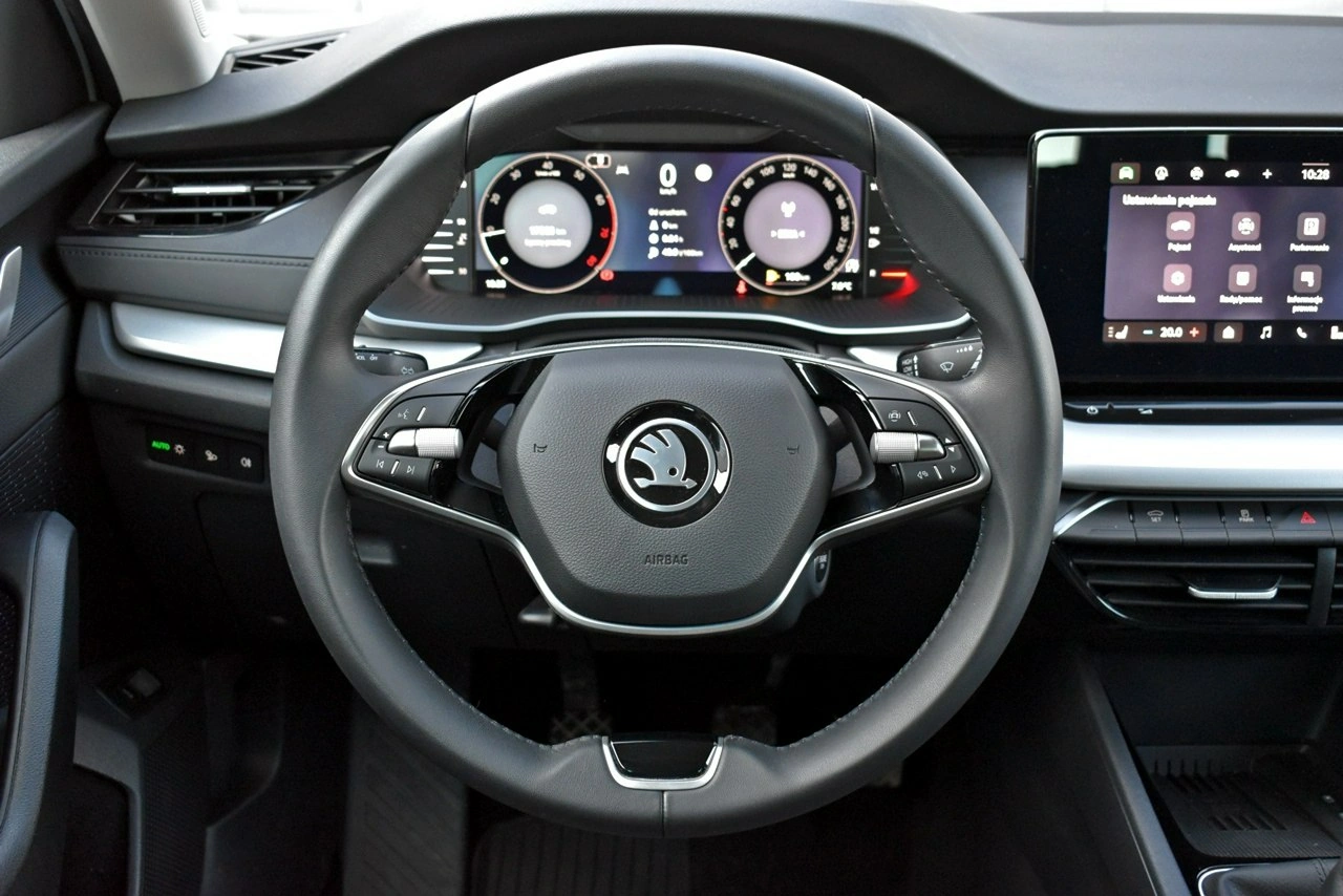 Skoda Octavia - Zdjęcie 14