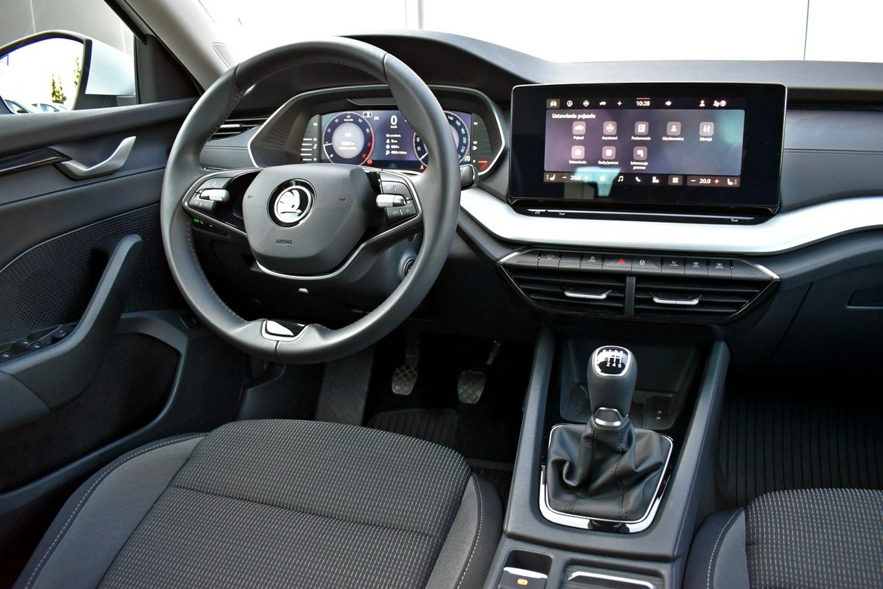 Skoda Octavia - Zdjęcie 16