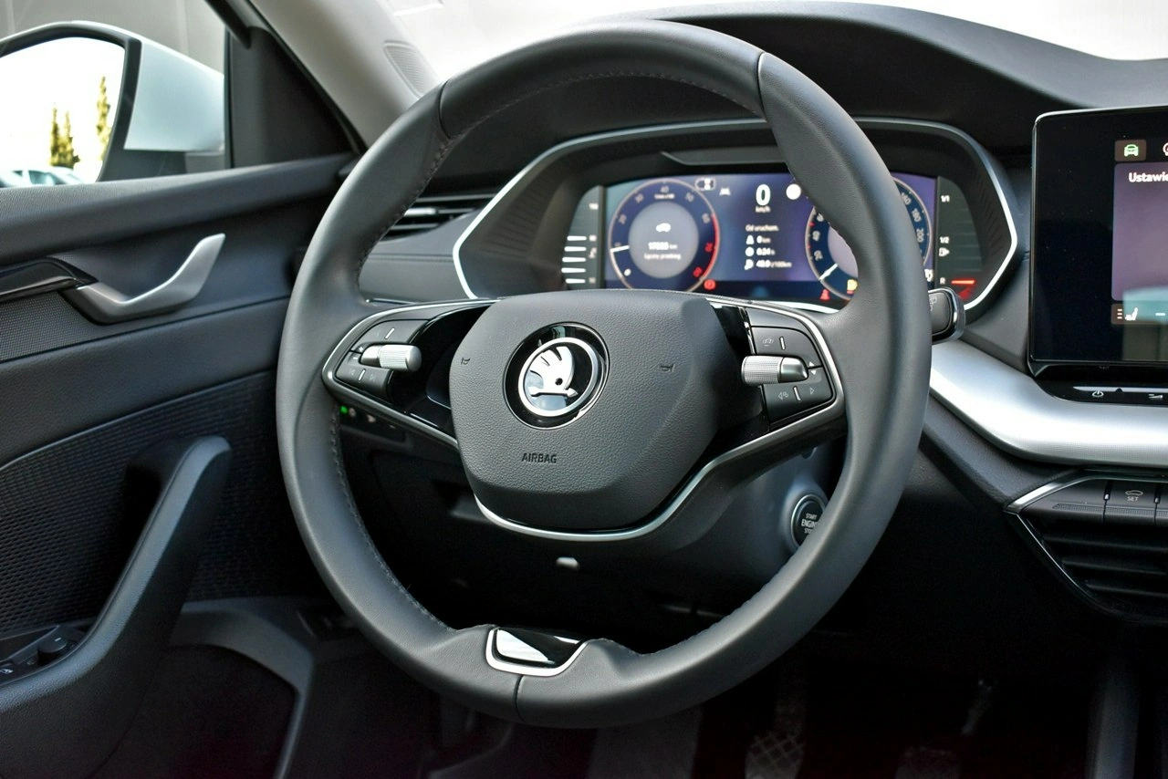 Skoda Octavia - Zdjęcie 17