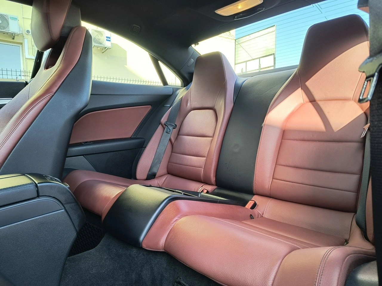 Mercedes E 250 - Zdjęcie 9