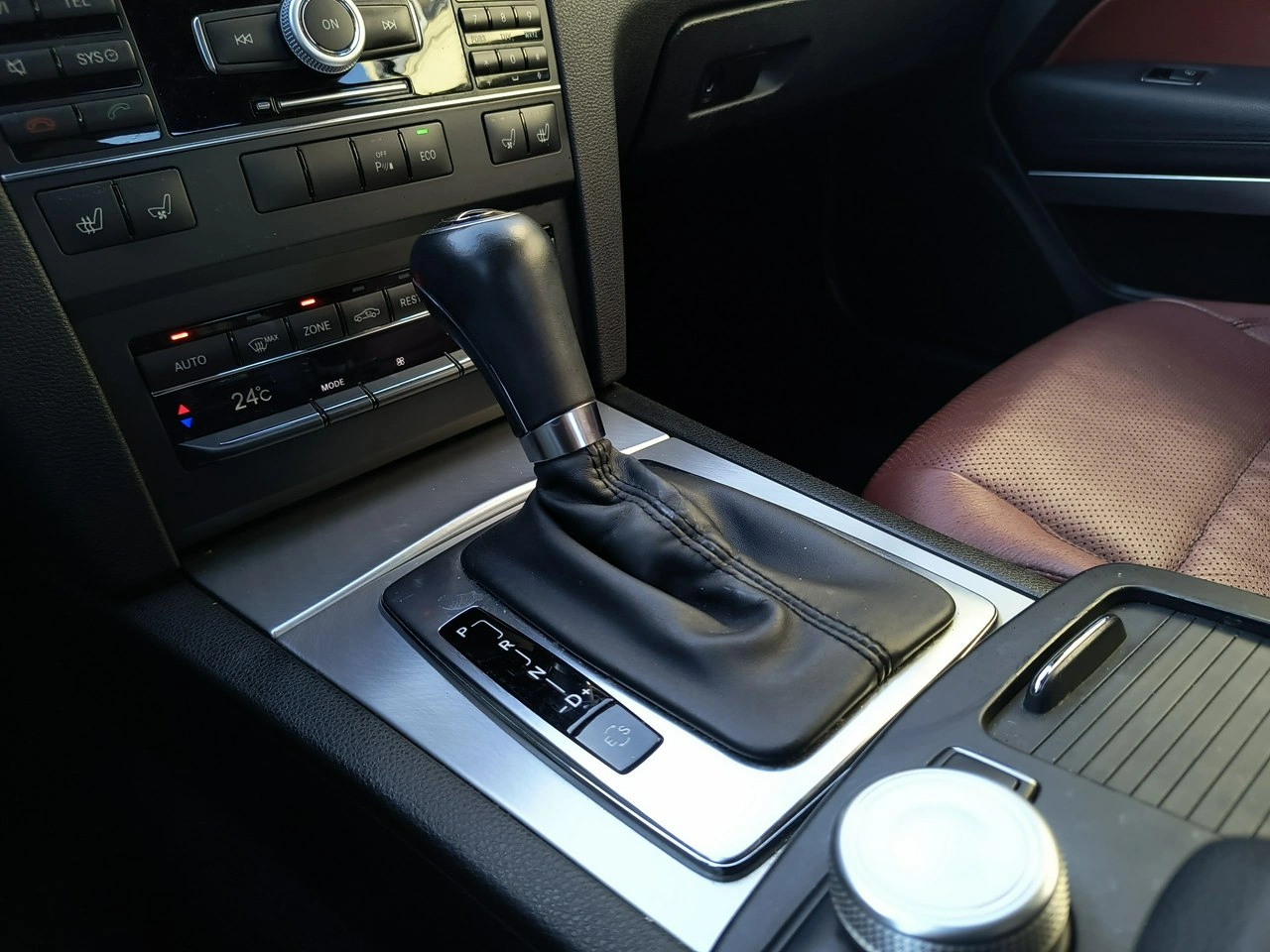 Mercedes E 250 - Zdjęcie 23