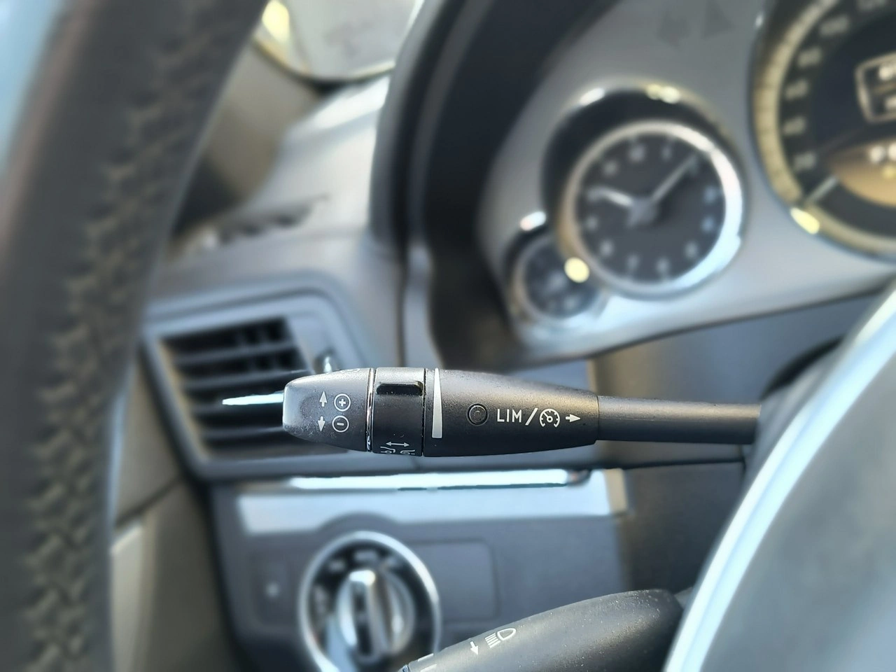 Mercedes E 250 - Zdjęcie 22