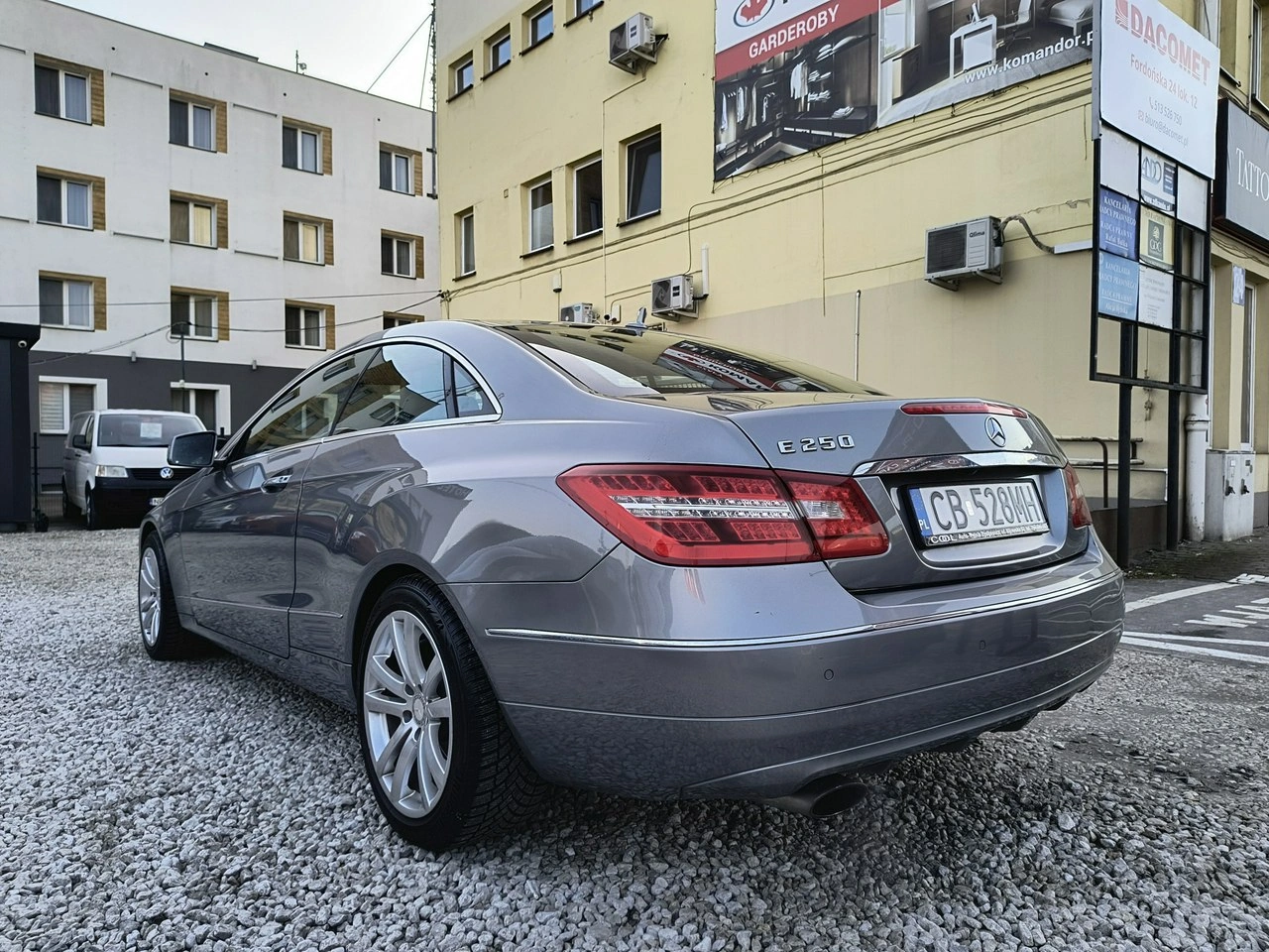 Mercedes E 250 - Zdjęcie 33