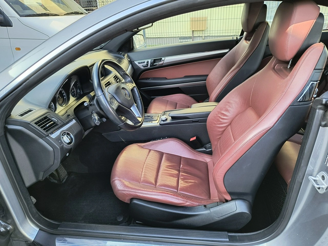 Mercedes E 250 - Zdjęcie 8