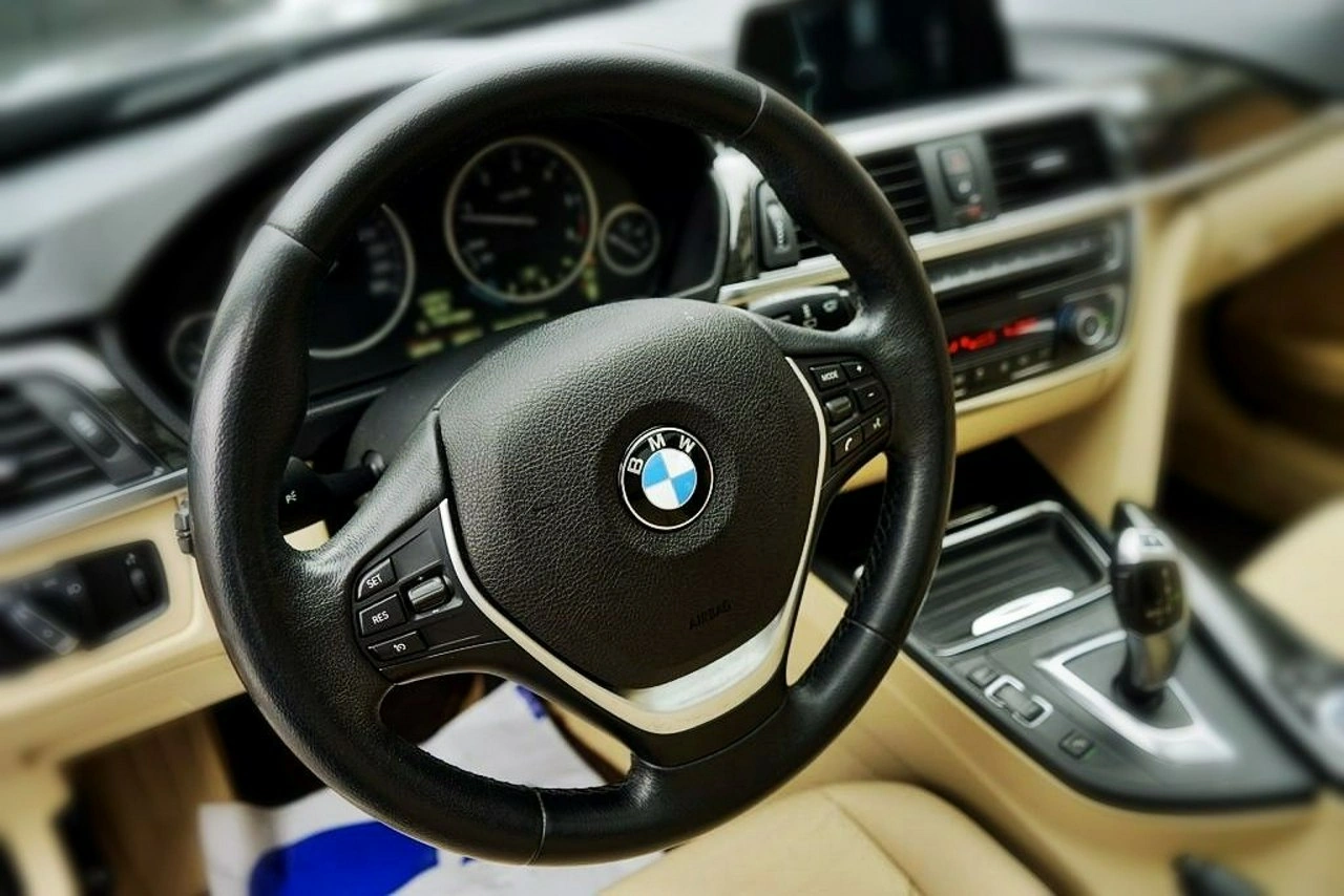 BMW 320 - Zdjęcie 24