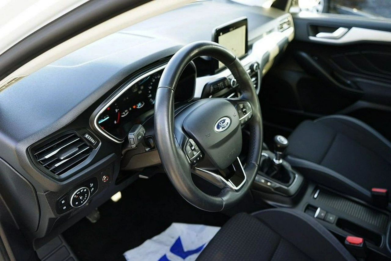 Ford Focus - Zdjęcie 15