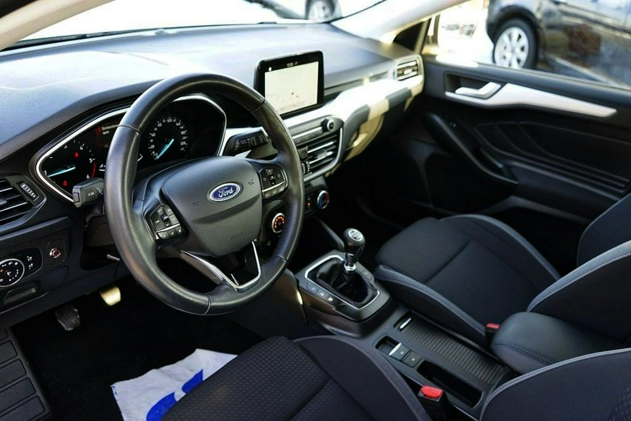 Ford Focus - Zdjęcie 16