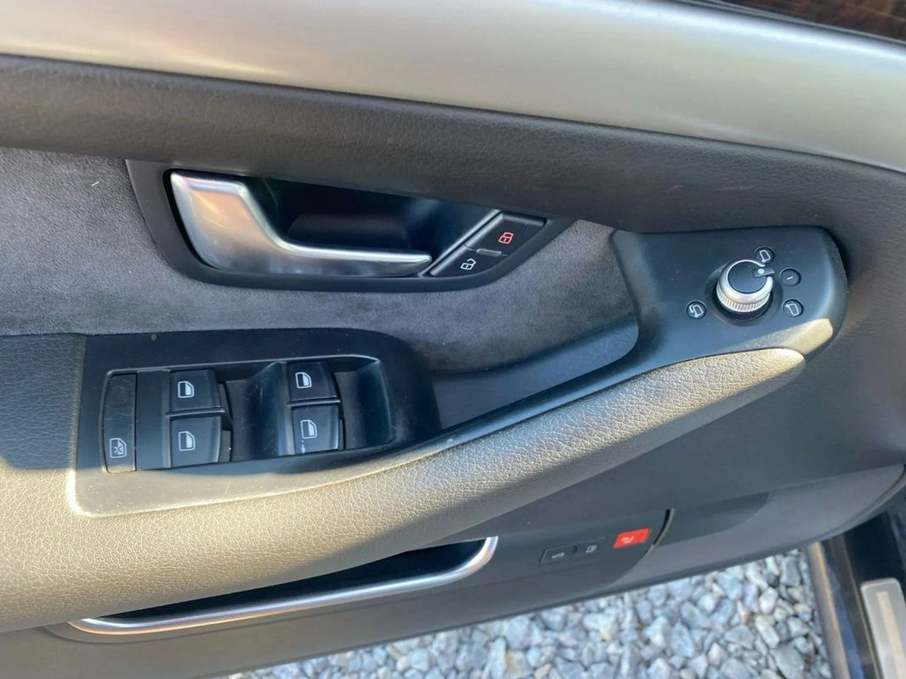 Audi A8 - Zdjęcie 13