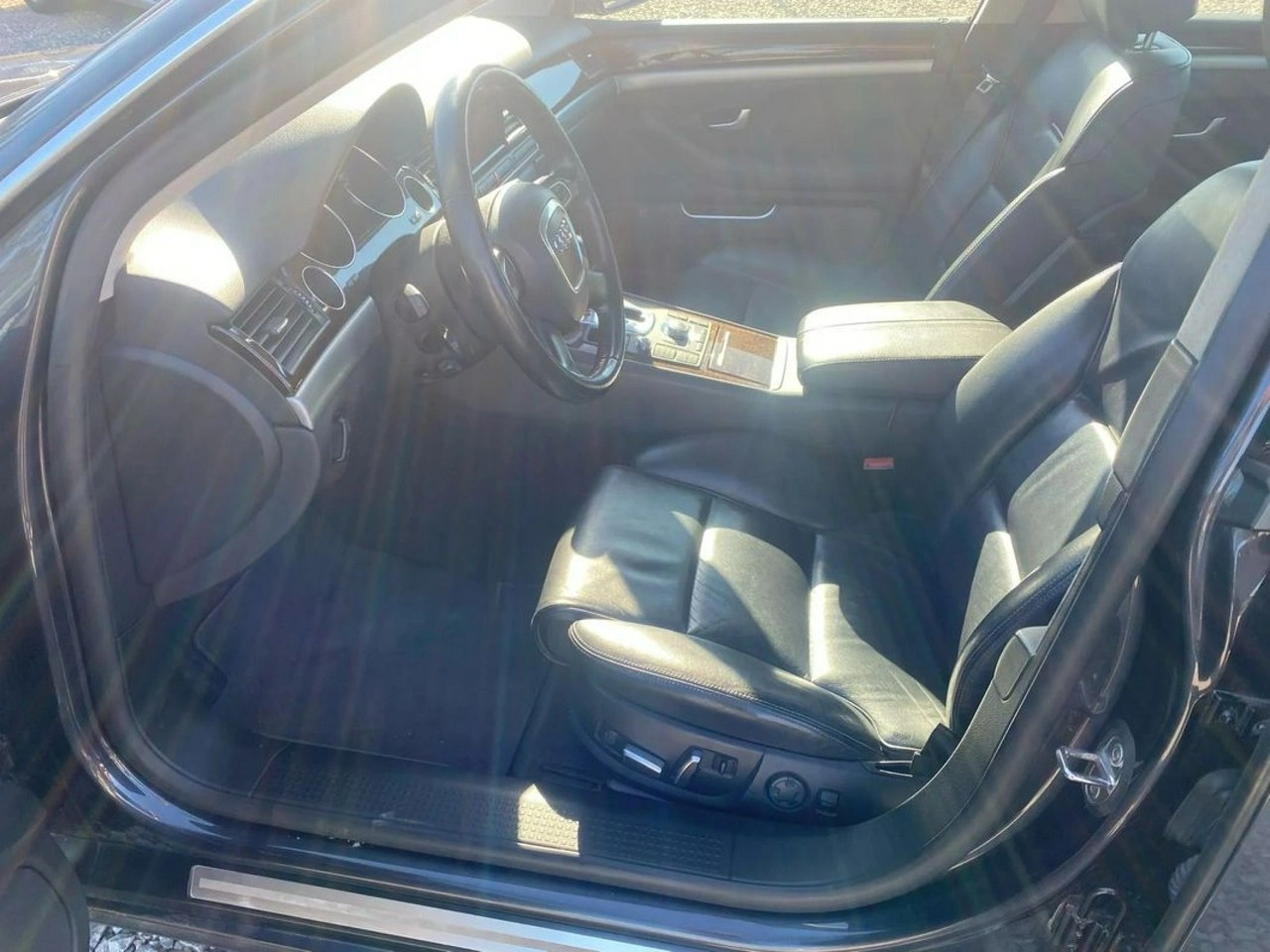 Audi A8 - Zdjęcie 15