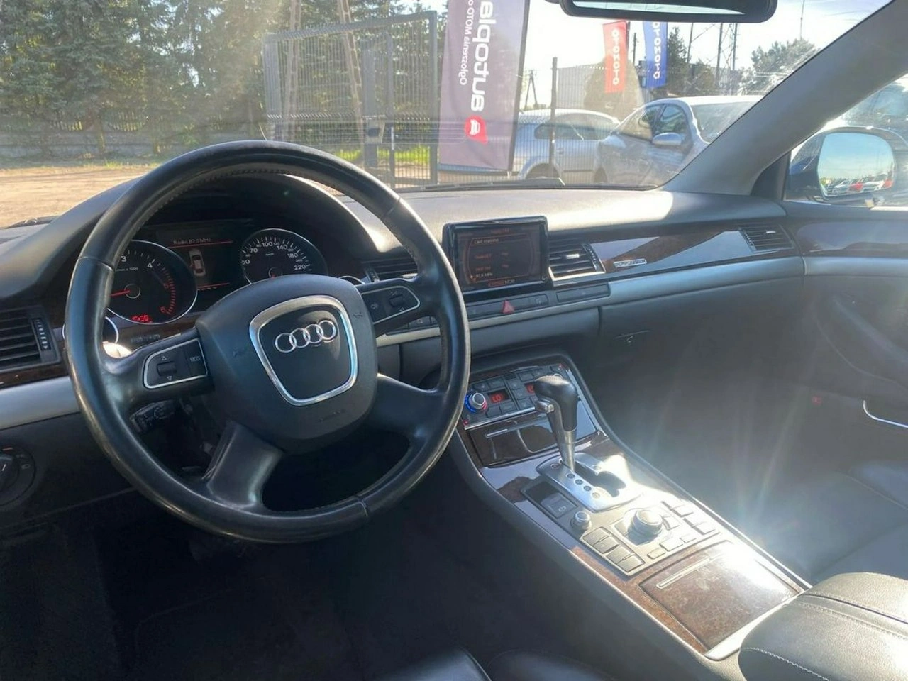 Audi A8 - Zdjęcie 16