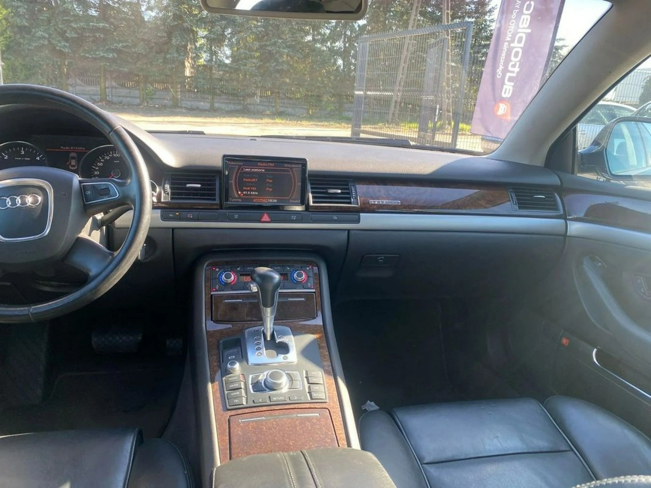 Audi A8 - Zdjęcie 17