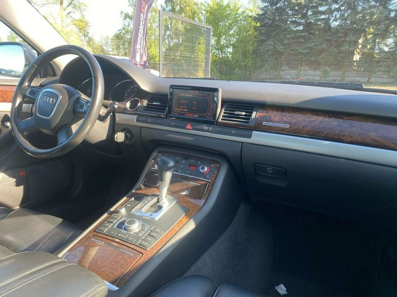 Audi A8 - Zdjęcie 18