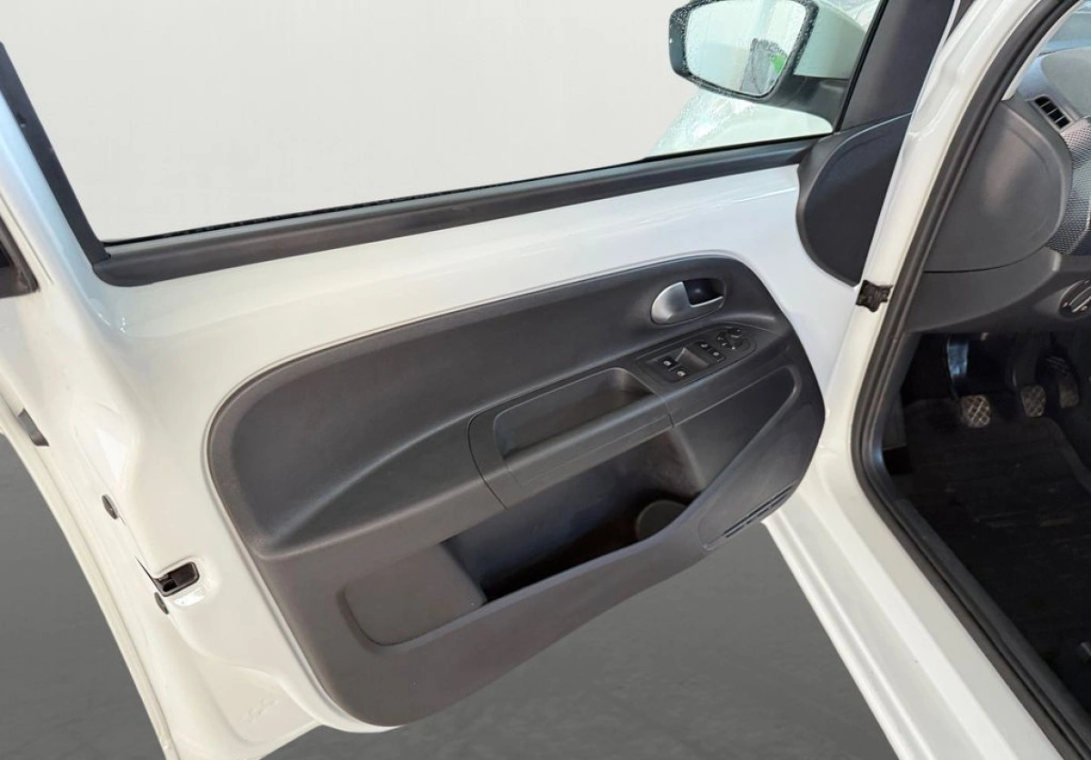 Volkswagen up! - Zdjęcie 16