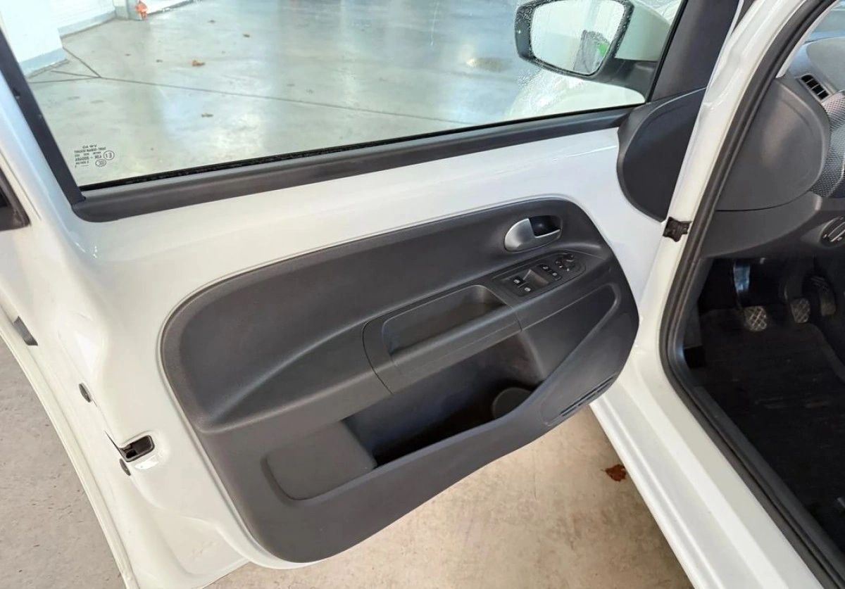 Volkswagen up! - Zdjęcie 18