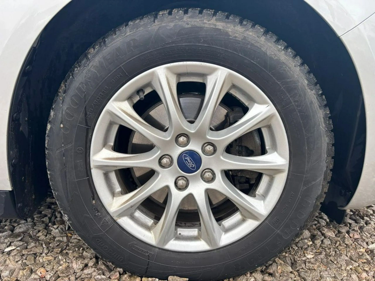 Ford Mondeo - Zdjęcie 14