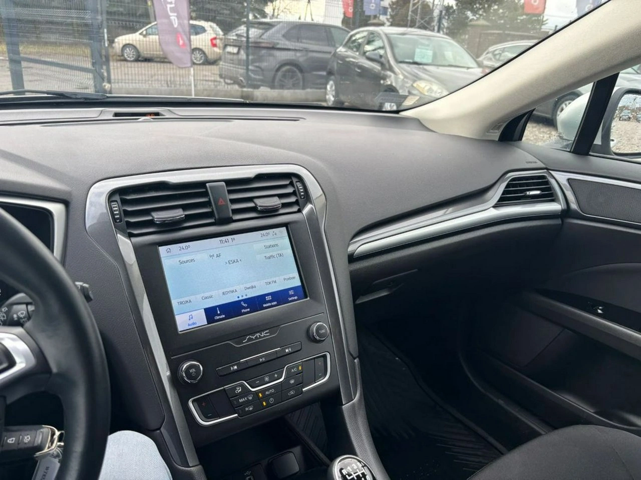 Ford Mondeo - Zdjęcie 20