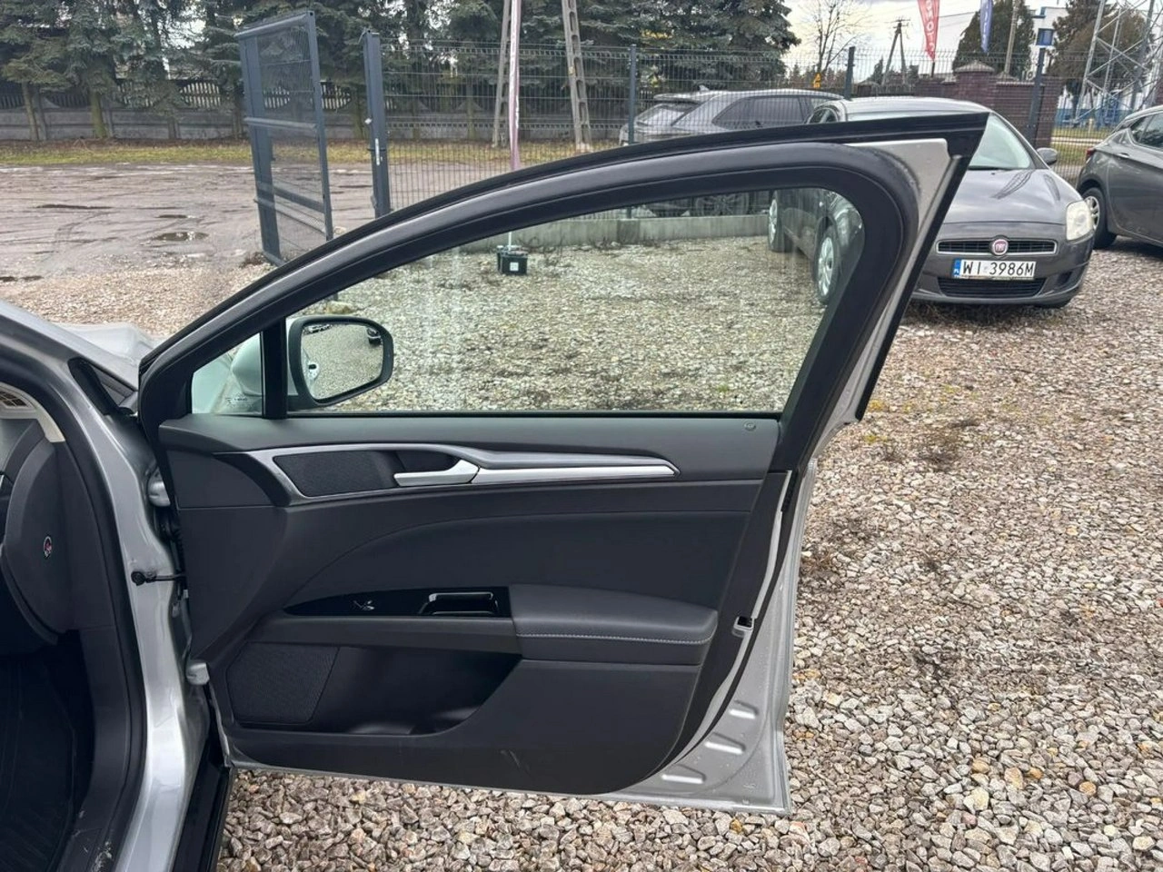 Ford Mondeo - Zdjęcie 31