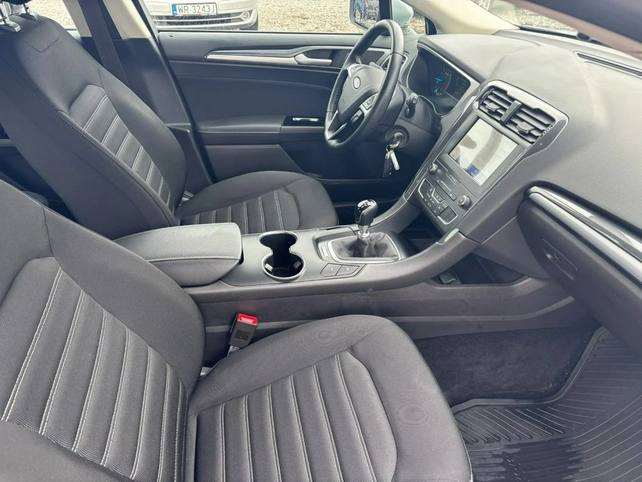 Ford Mondeo - Zdjęcie 33