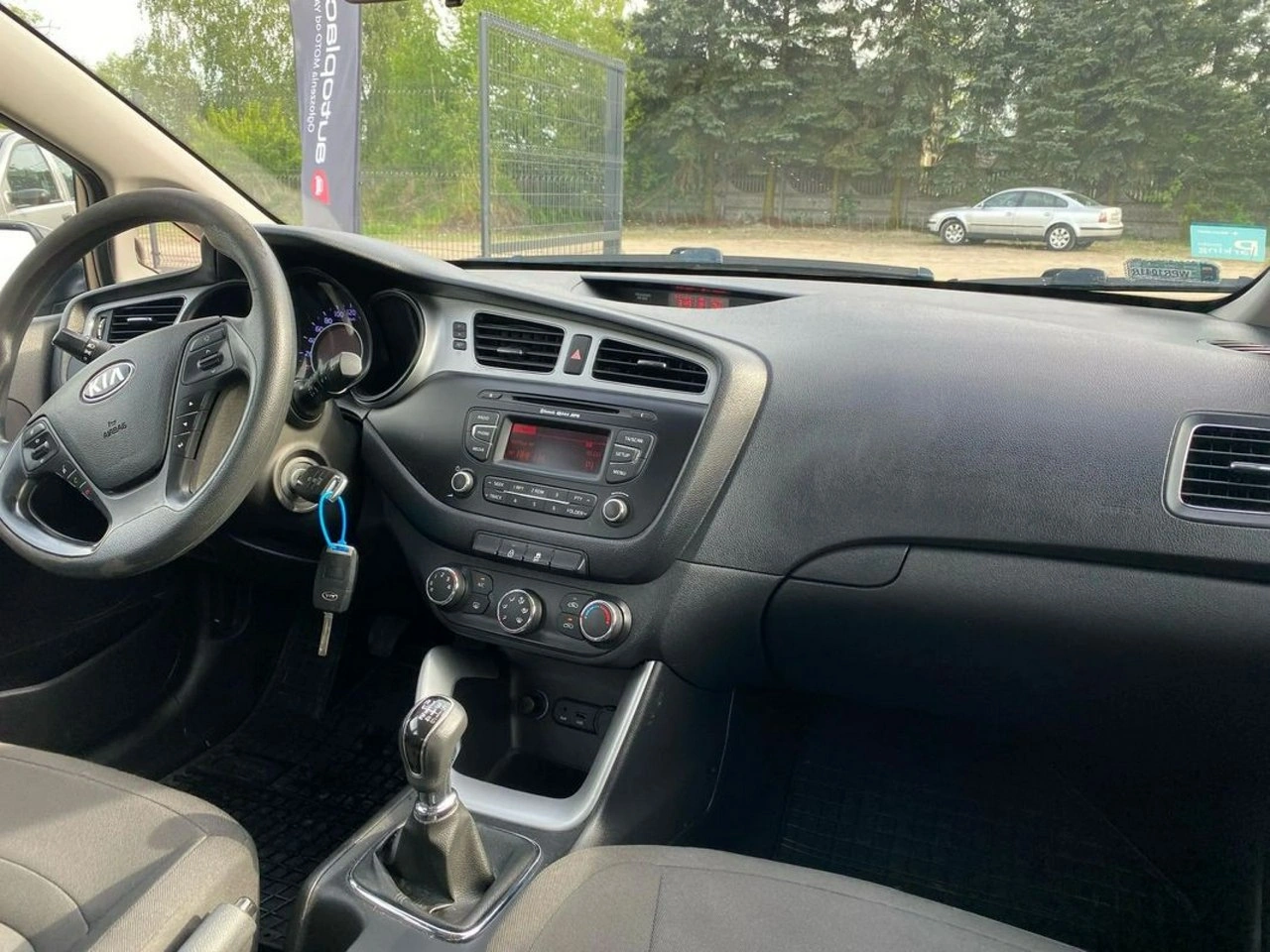 Kia Ceed - Zdjęcie 16