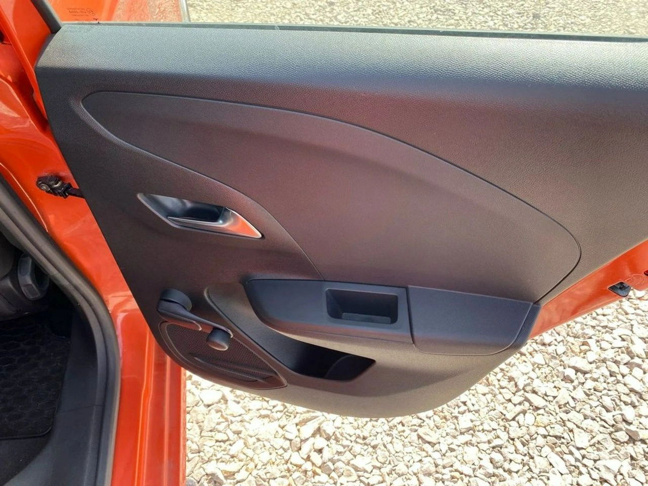 Opel Corsa - Zdjęcie 23