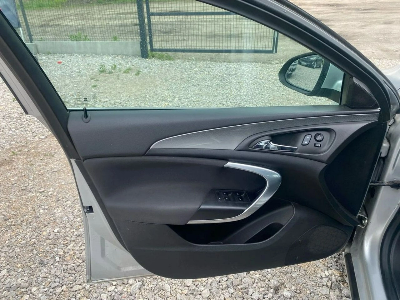 Opel Insignia - Zdjęcie 11