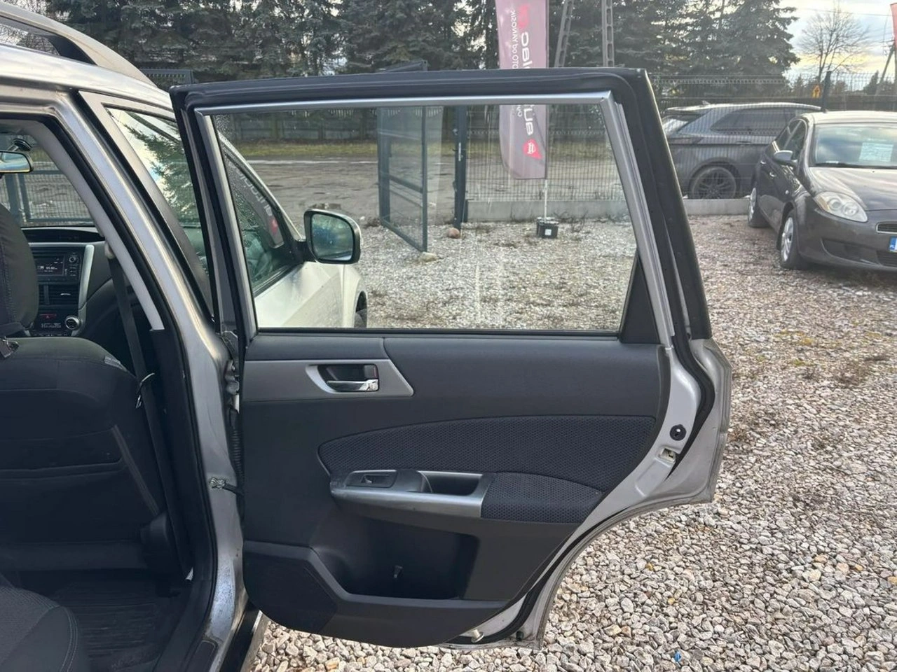 Subaru Forester - Zdjęcie 27