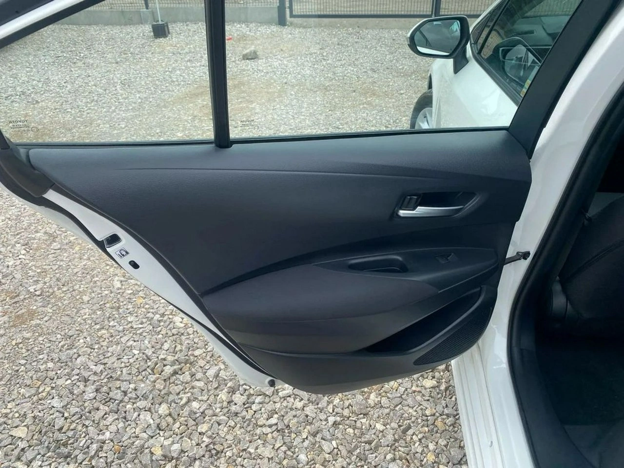 Toyota Corolla - Zdjęcie 19