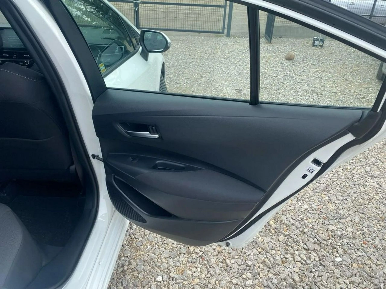 Toyota Corolla - Zdjęcie 22