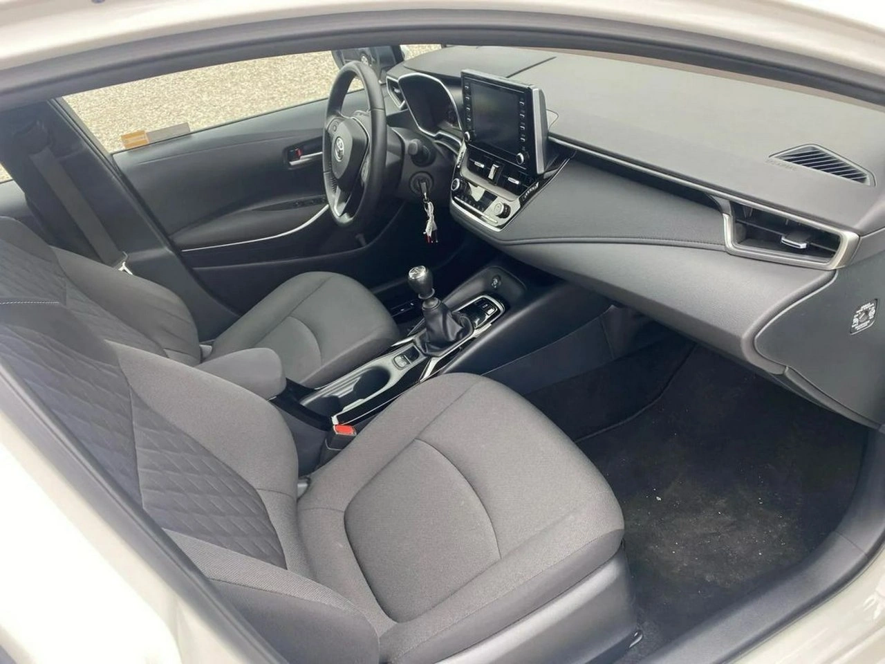 Toyota Corolla - Zdjęcie 26