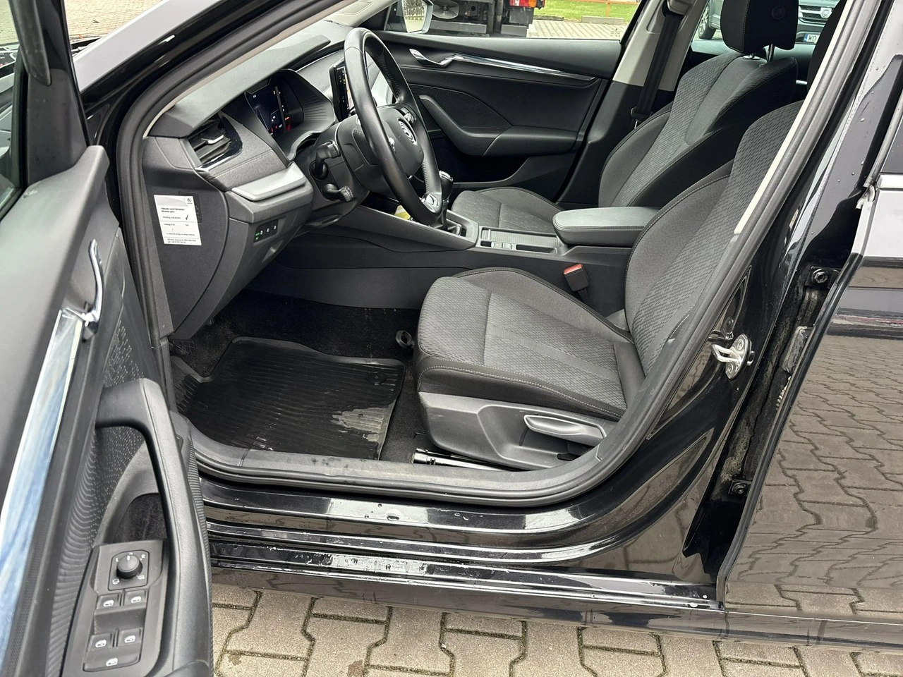 Skoda Octavia - Zdjęcie 10