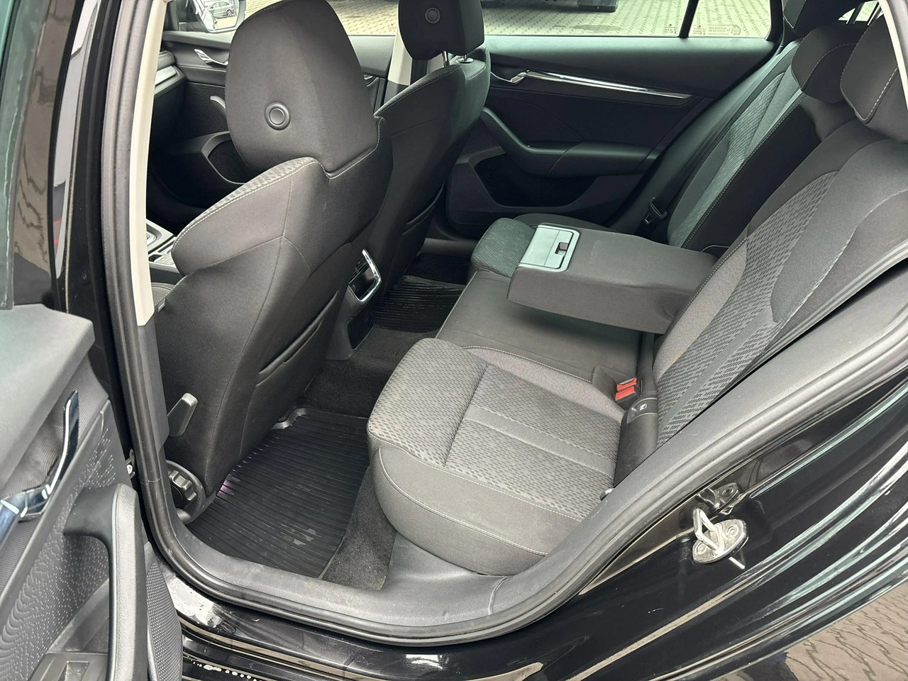 Skoda Octavia - Zdjęcie 11