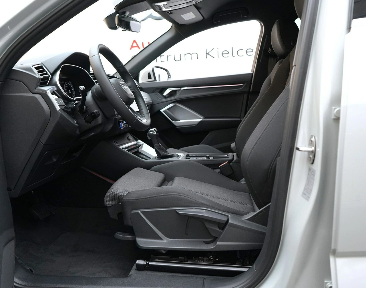 Audi Q3 - Zdjęcie 16