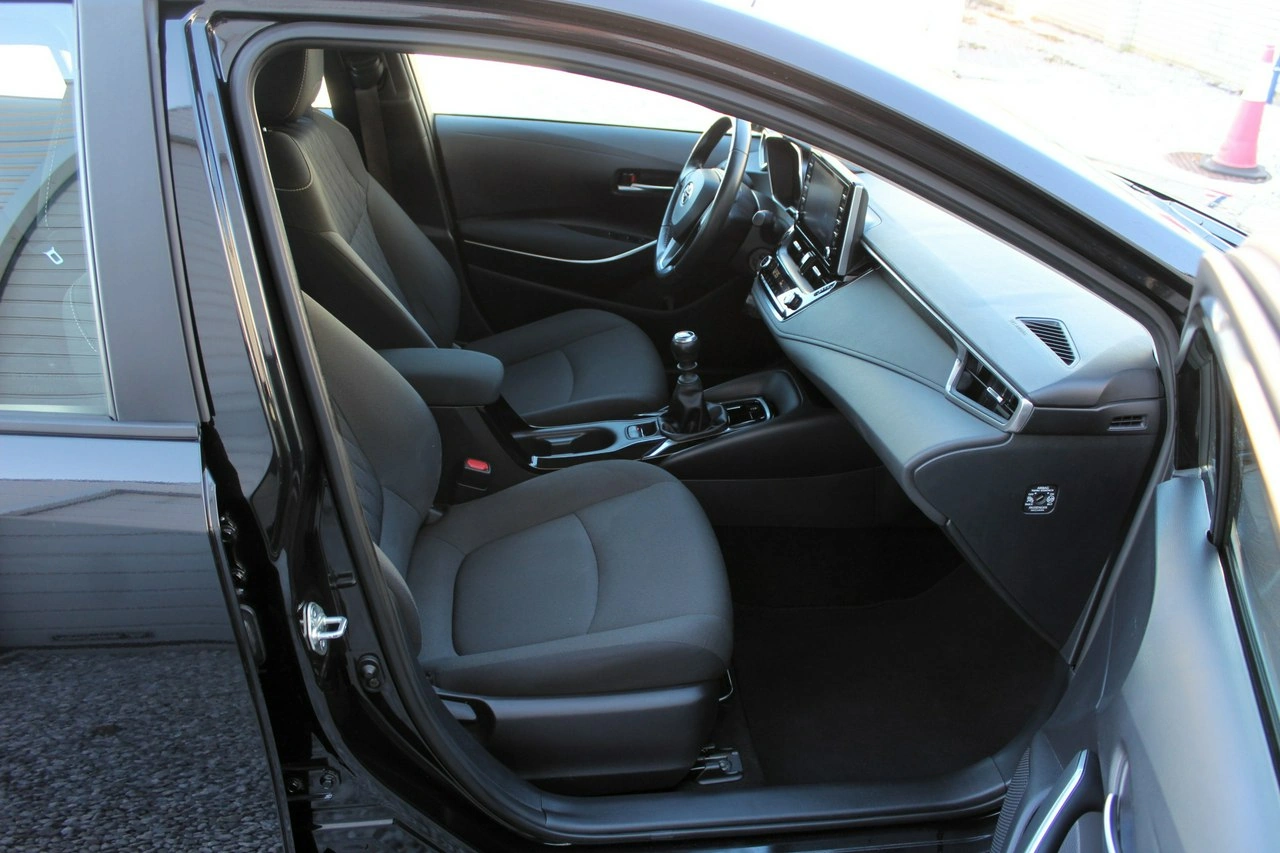 Toyota Corolla - Zdjęcie 11