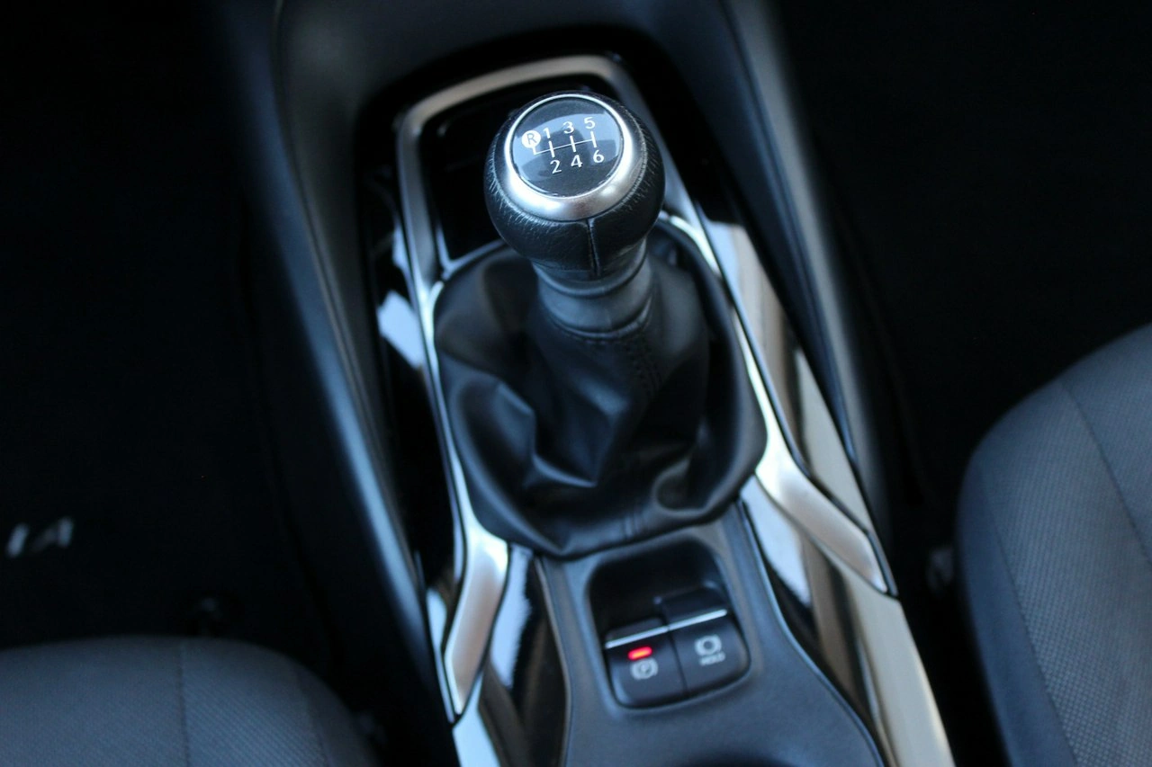 Toyota Corolla - Zdjęcie 16