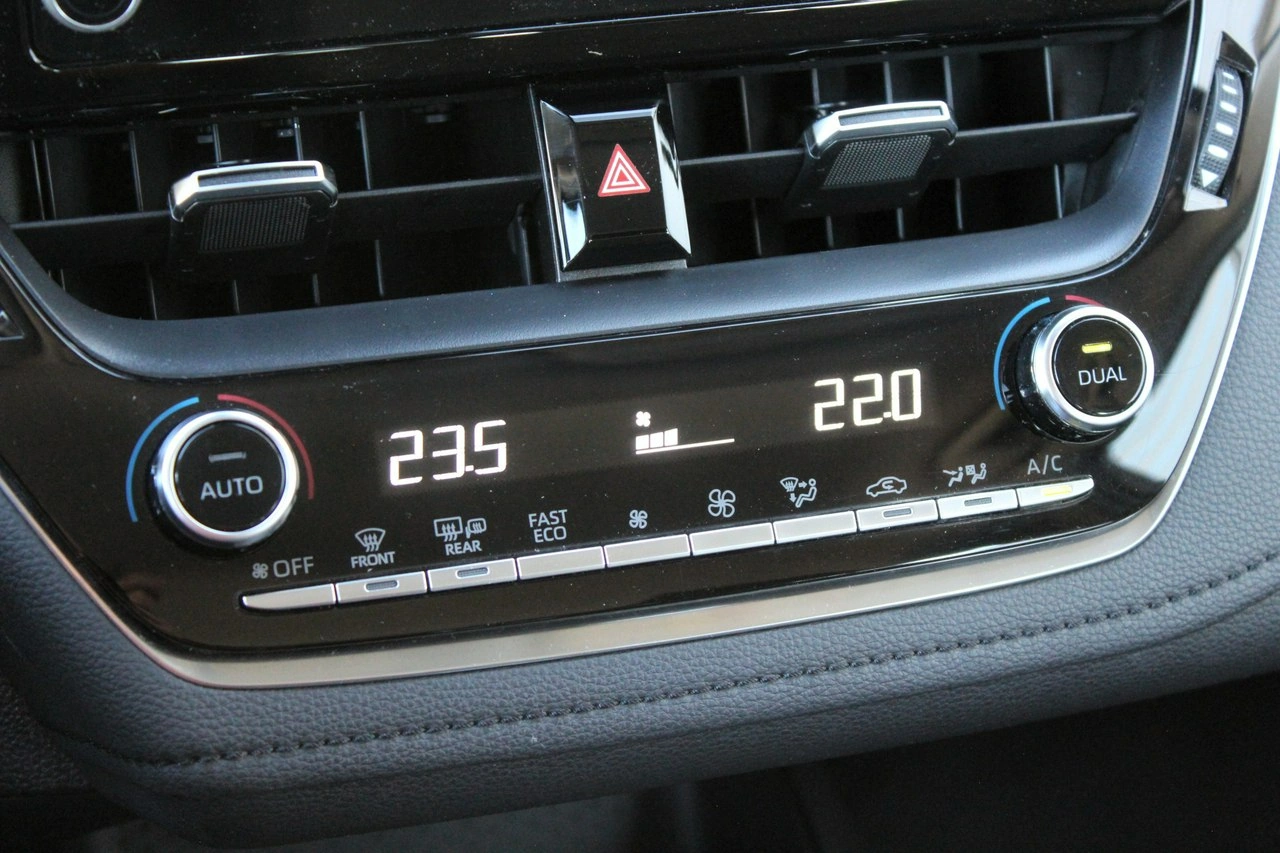 Toyota Corolla - Zdjęcie 22