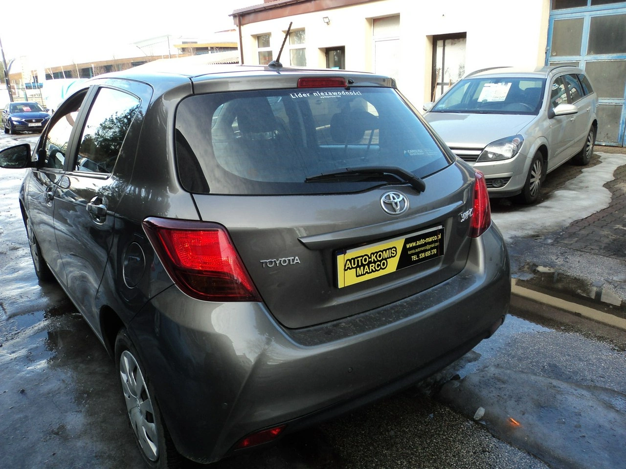 Toyota Yaris - Zdjęcie 4