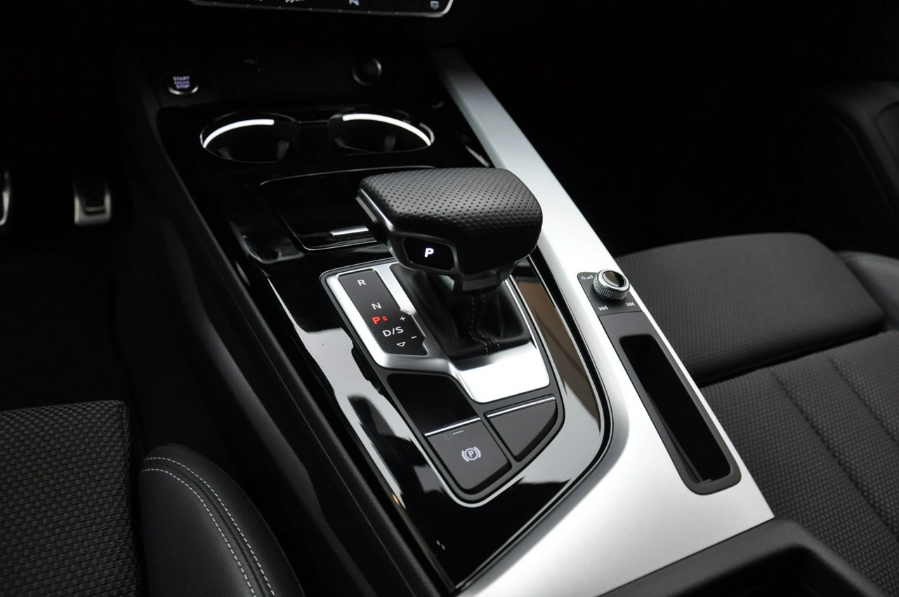 Audi A4 - Zdjęcie 18