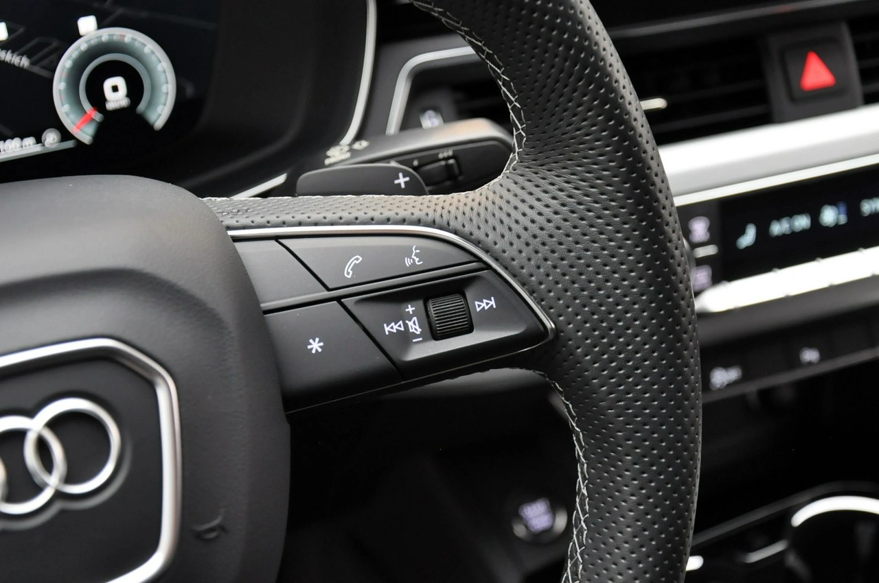 Audi A4 - Zdjęcie 22