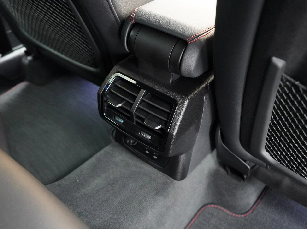 Audi Q3 - Zdjęcie 33