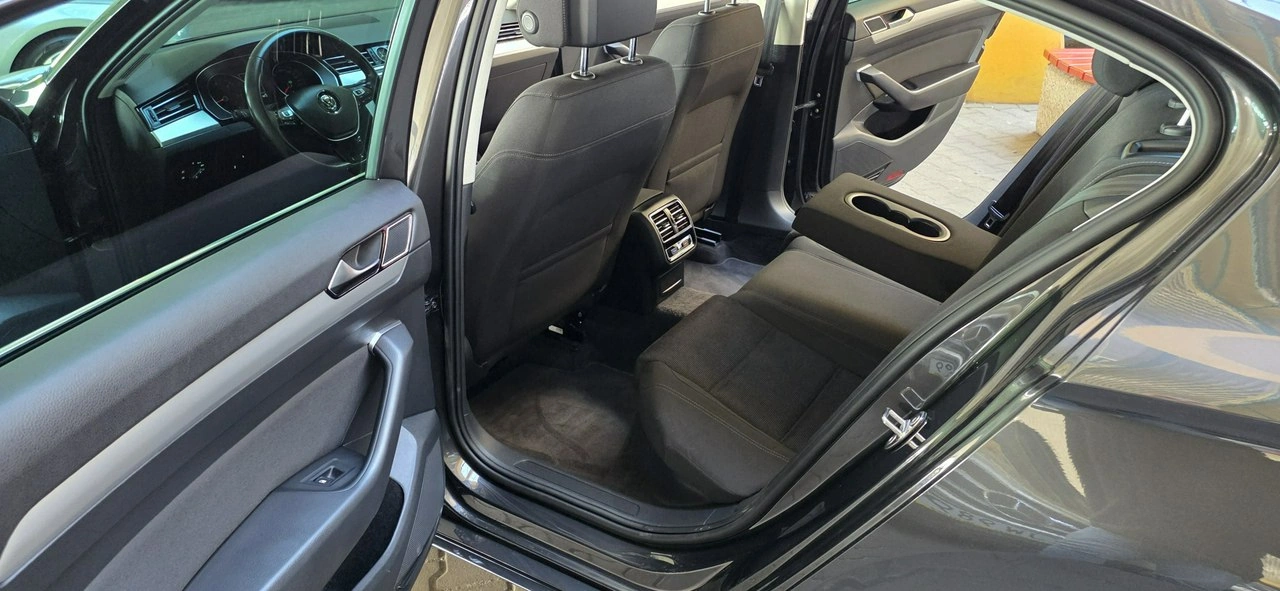 Volkswagen Passat - Zdjęcie 10