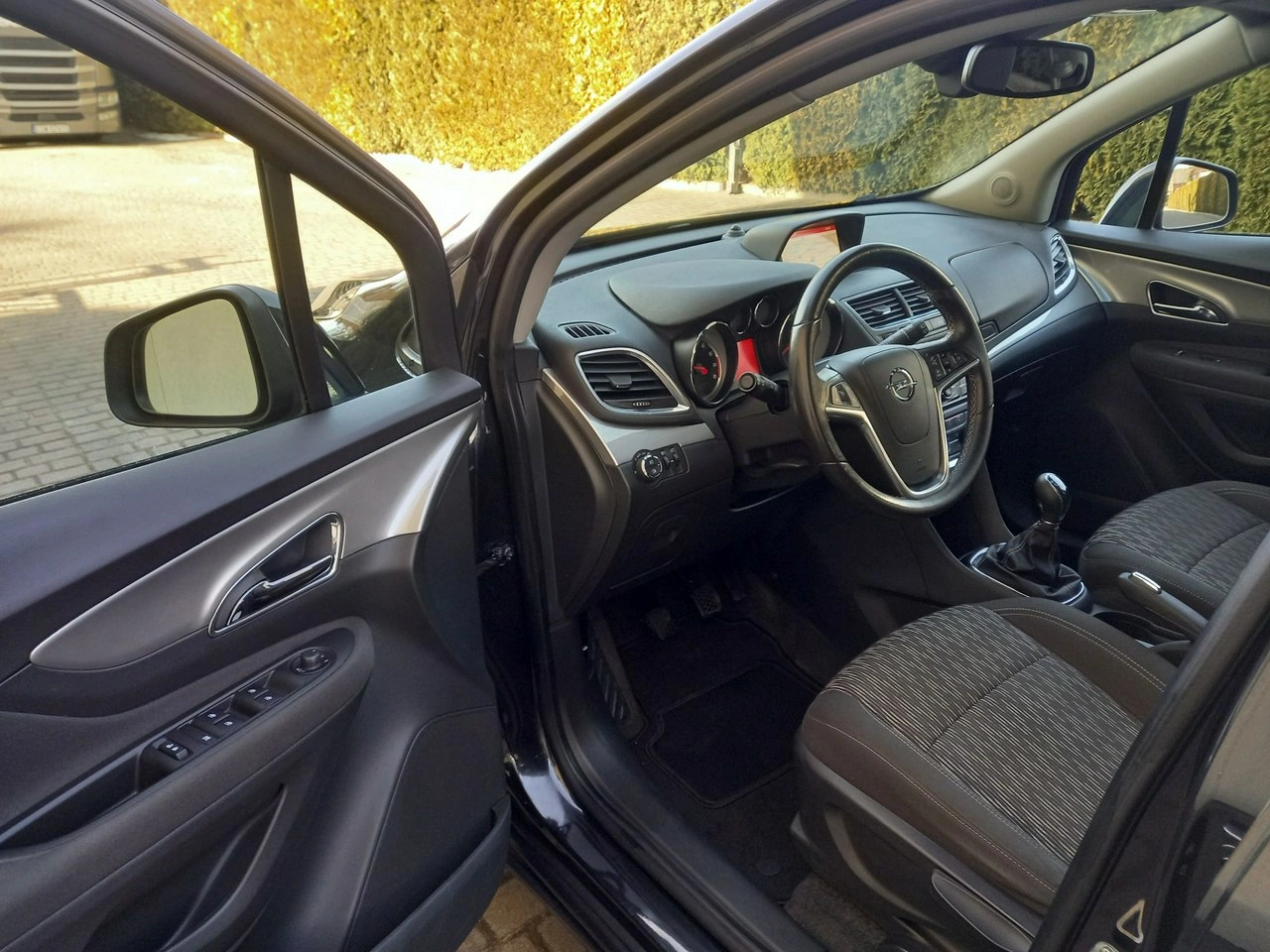 Opel Mokka - Zdjęcie 23
