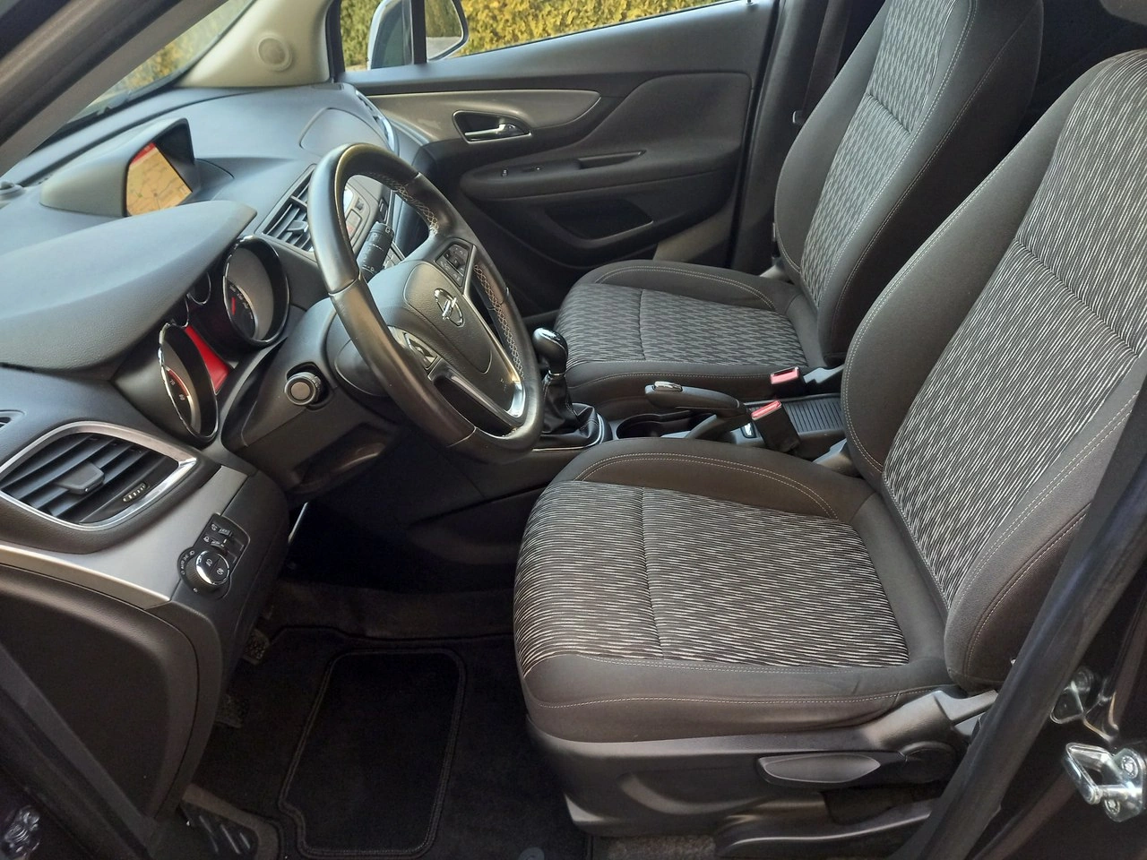 Opel Mokka - Zdjęcie 25