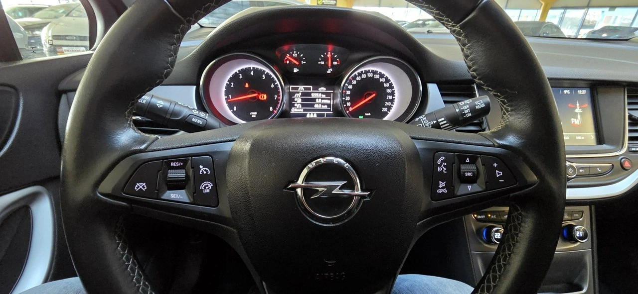 Opel Astra - Zdjęcie 17