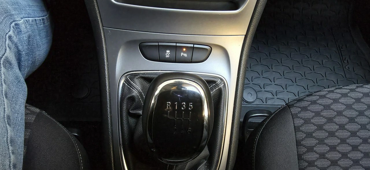 Opel Astra - Zdjęcie 19