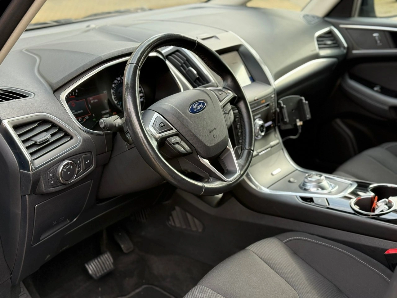 Ford S-Max - Zdjęcie 16