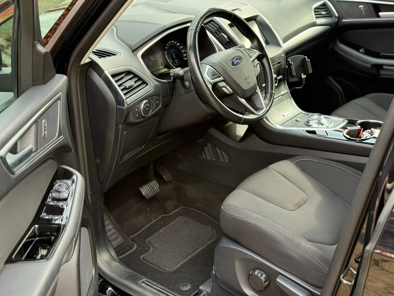 Ford S-Max - Zdjęcie 4