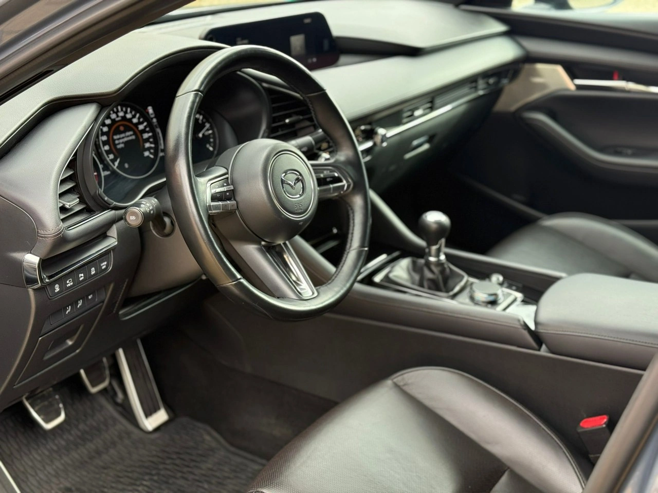 Mazda 3 - Zdjęcie 18