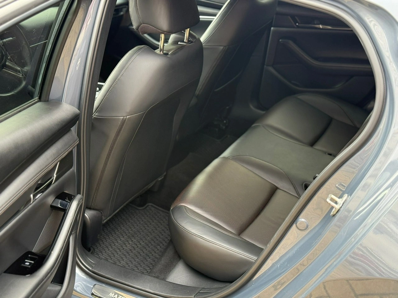 Mazda 3 - Zdjęcie 9