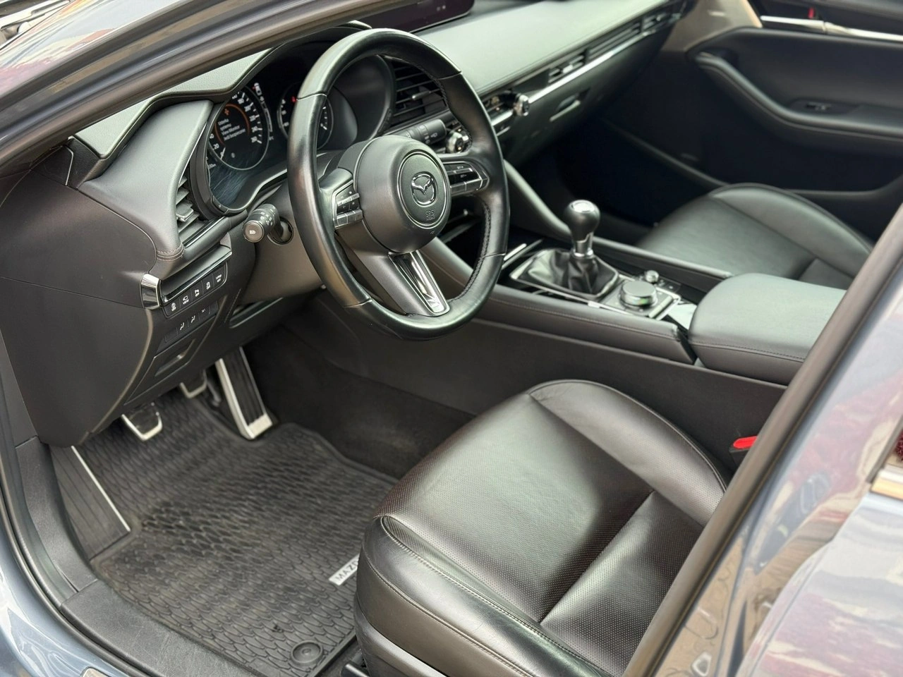 Mazda 3 - Zdjęcie 4